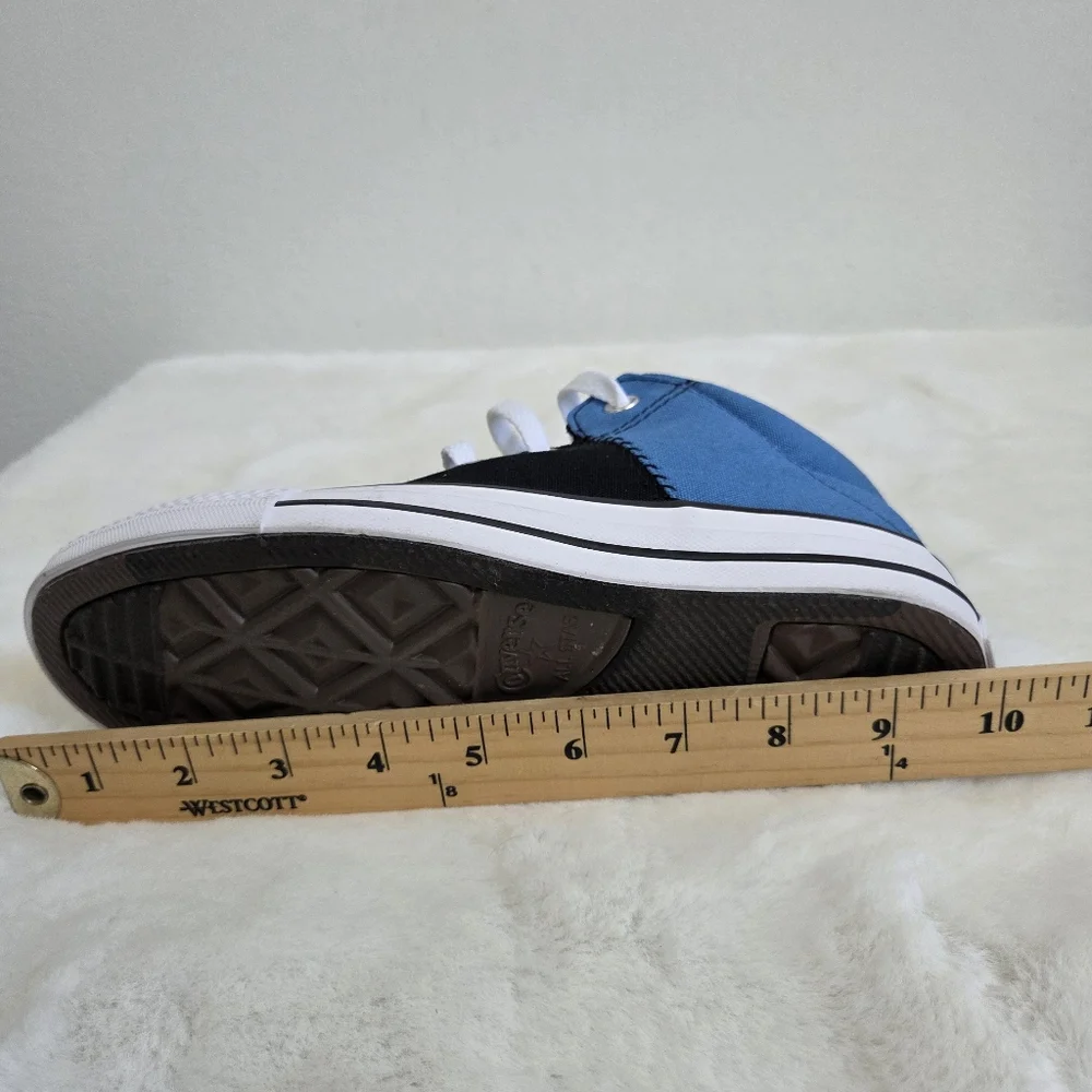 Converse Chuck Taylor All Star Youth Boy's Slip on Shoes Size 4 Royal Blue/Black